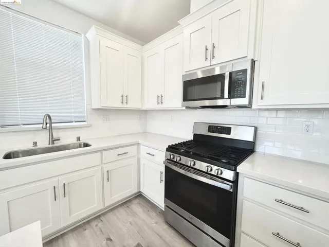 8301 Kevin Whiteley Dr, Elk Grove, California 95757
