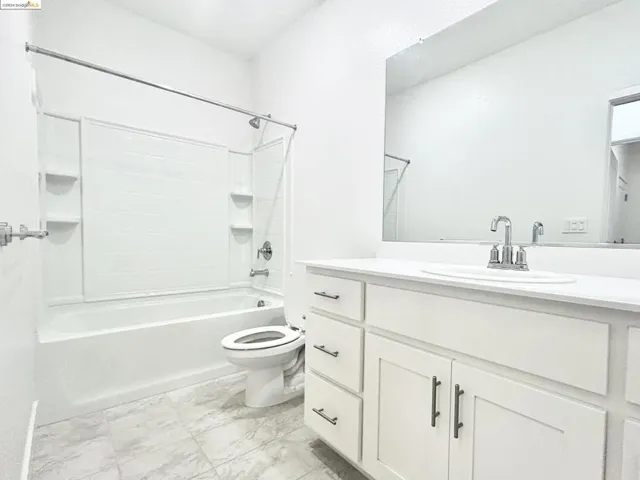 8301 Kevin Whiteley Dr, Elk Grove, California 95757