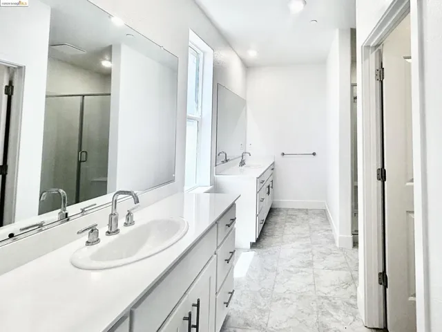 8301 Kevin Whiteley Dr, Elk Grove, California 95757
