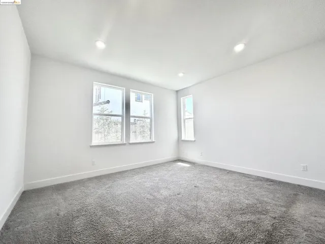 8301 Kevin Whiteley Dr, Elk Grove, California 95757