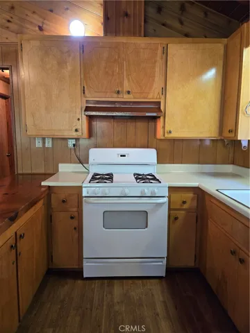 Kitchen stove