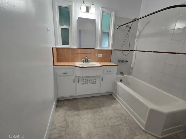 4514 Simpson Avenue, Valley Village, California 91607