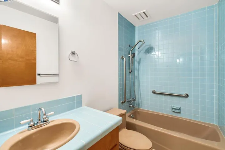 2630 Randall Way, Hayward, California 94541