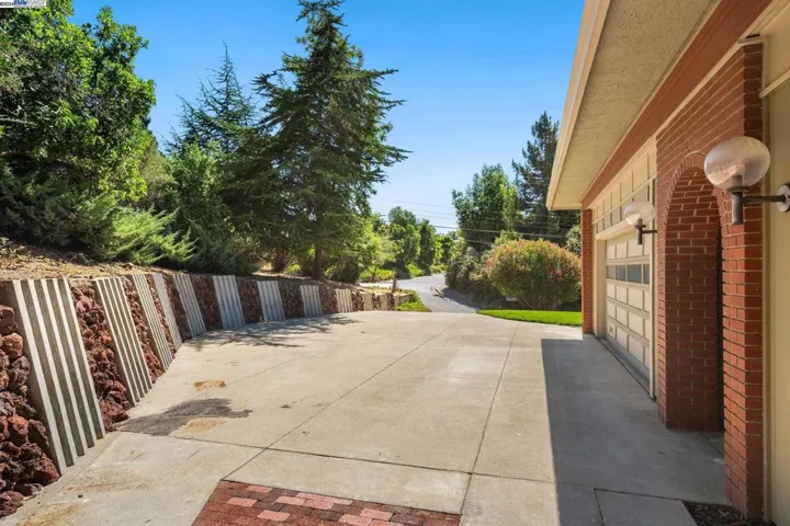 2630 Randall Way, Hayward, California 94541