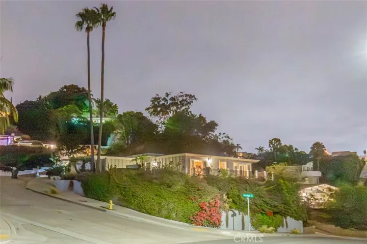 5353 Van Nuys Place, San Diego, California 92109
