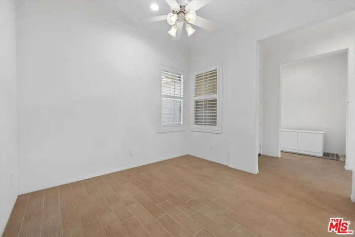 10001 Vale Royale Drive, Bakersfield, California 93306