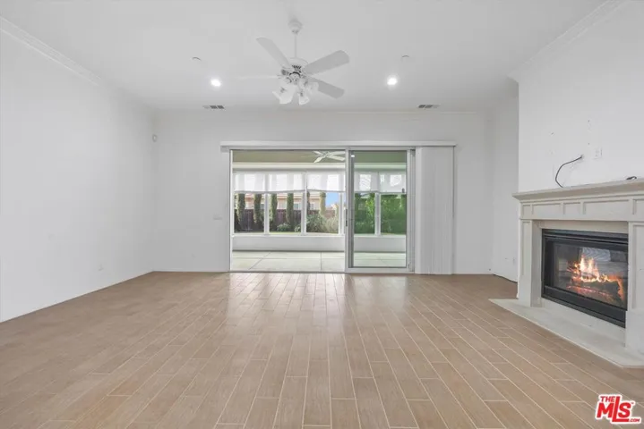 10001 Vale Royale Drive, Bakersfield, California 93306