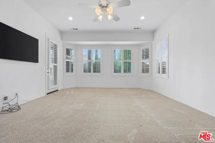 10001 Vale Royale Drive, Bakersfield, California 93306