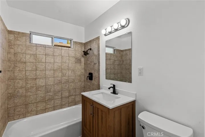 8663 Forsythe Street, Sunland, California 91040