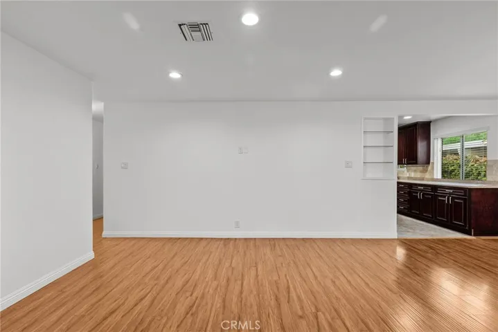 8663 Forsythe Street, Sunland, California 91040