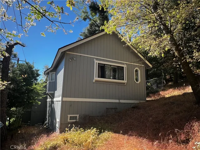 22047 Crest Forest Drive, Cedarpines Park, California 92322