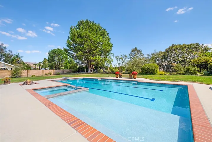 Pool with two swim lanes, Baja Shelf, Spa & Firepit