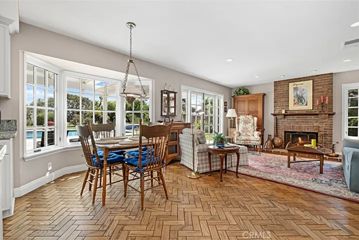 Kitchen Dining Room & Family Room
