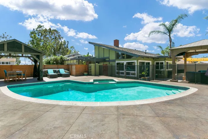 24585 Overlake Drive, Lake Forest, California 92630