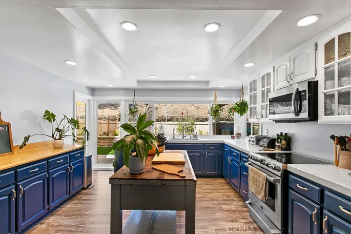 24585 Overlake Drive, Lake Forest, California 92630