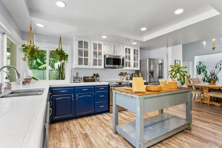 24585 Overlake Drive, Lake Forest, California 92630