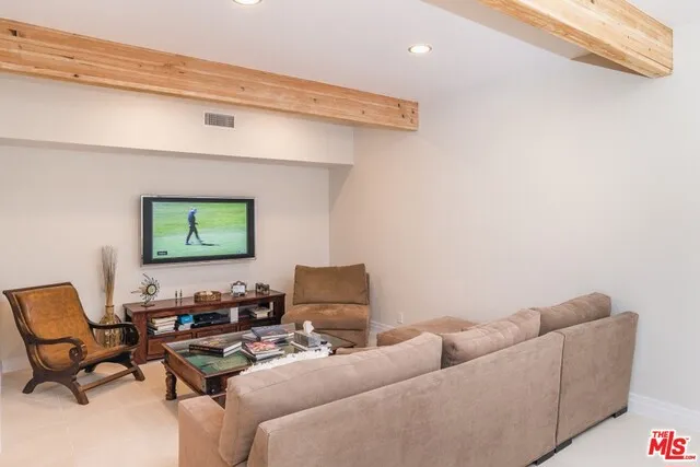 1524 Michael Lane, Pacific Palisades, California 90272