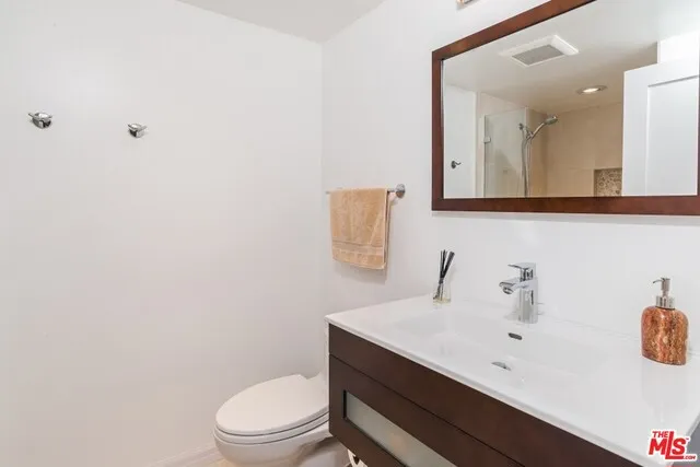 1524 Michael Lane, Pacific Palisades, California 90272