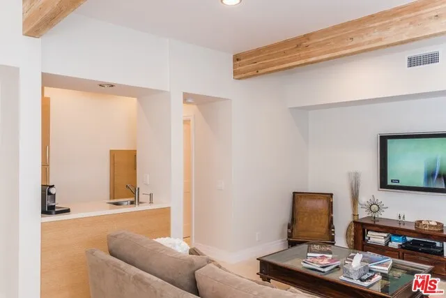 1524 Michael Lane, Pacific Palisades, California 90272