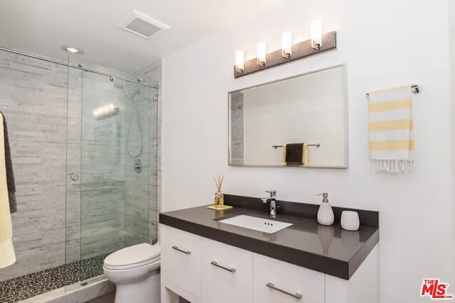1524 Michael Lane, Pacific Palisades, California 90272