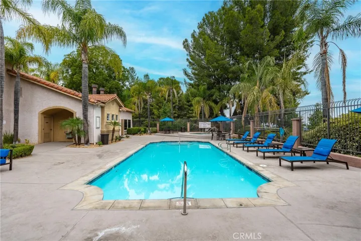 2350 Del Mar Way 301, Corona, California 92882