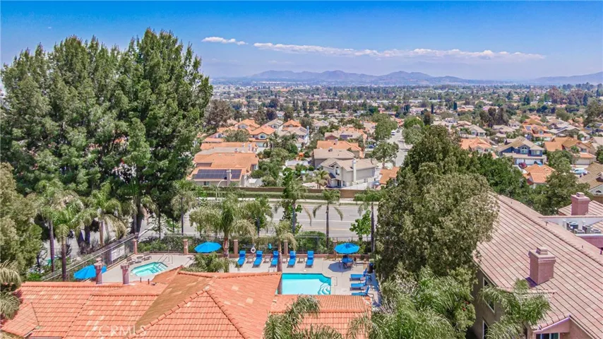 2350 Del Mar Way 301, Corona, California 92882