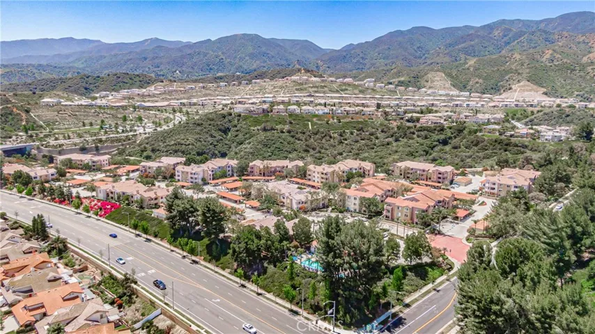 2350 Del Mar Way 301, Corona, California 92882