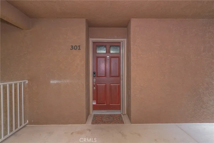 2350 Del Mar Way 301, Corona, California 92882