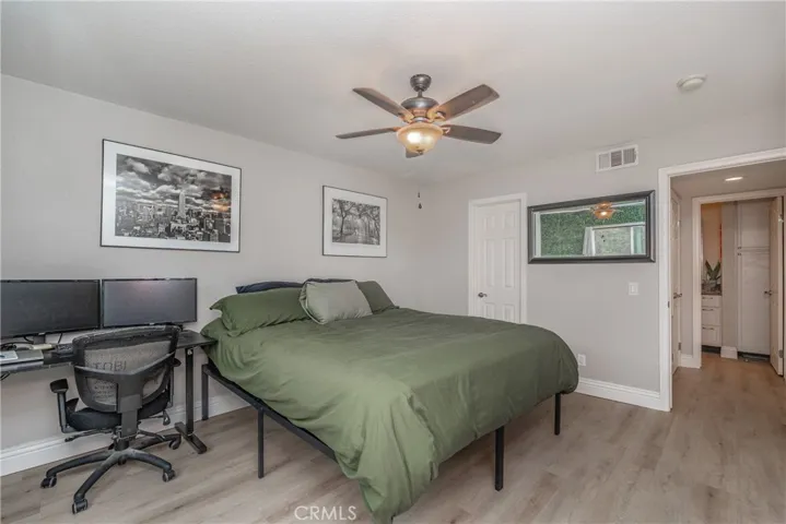 2350 Del Mar Way 301, Corona, California 92882