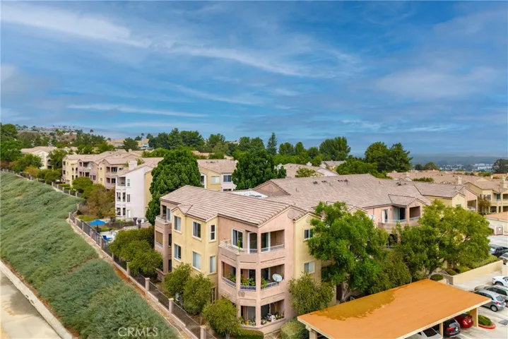 2350 Del Mar Way 301, Corona, California 92882