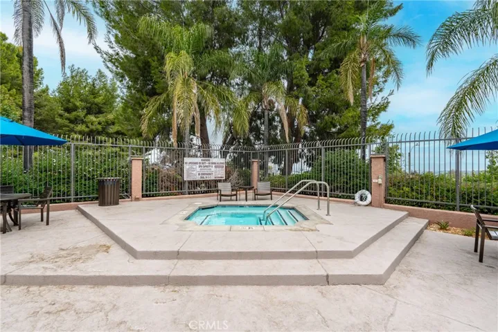 2350 Del Mar Way 301, Corona, California 92882