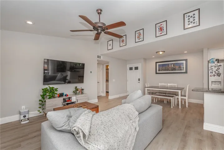 2350 Del Mar Way 301, Corona, California 92882