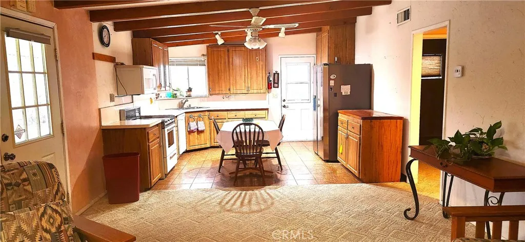 6835 Mount Shasta, Joshua Tree, California 92252