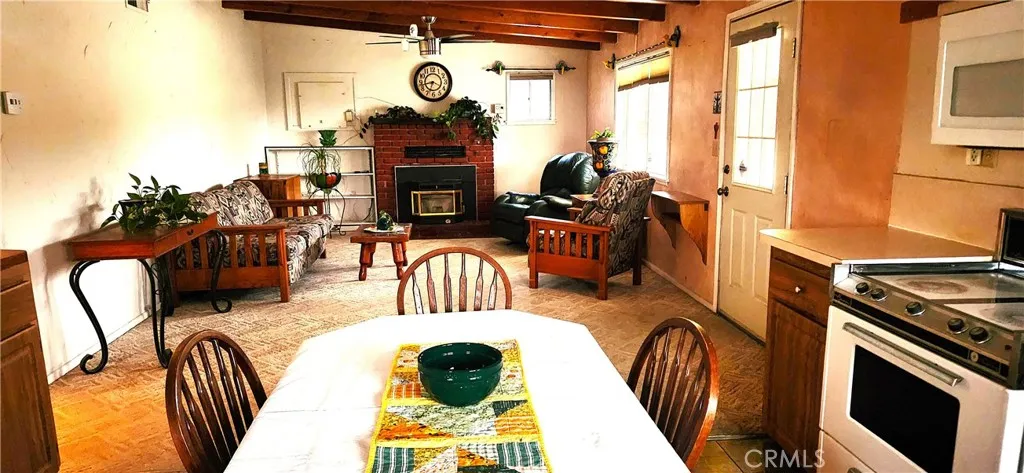 6835 Mount Shasta, Joshua Tree, California 92252