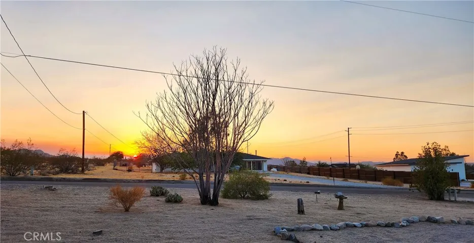 6835 Mount Shasta, Joshua Tree, California 92252