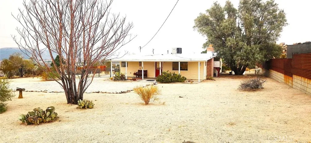 6835 Mount Shasta, Joshua Tree, California 92252