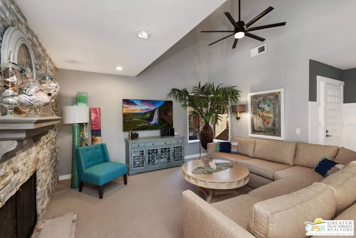 238 S Canyon Circle, Palm Springs, California 92264