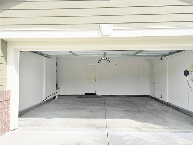 32980 Embassy Avenue, Temecula, California 92592