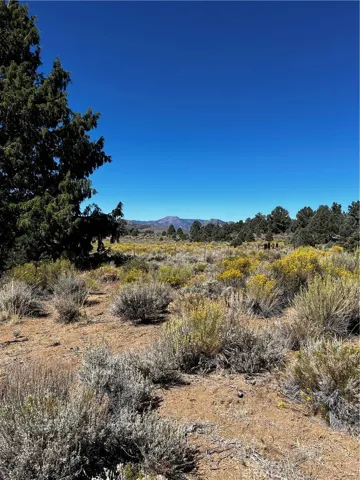 15 Sacatar Ranch Road, Kennedy Meadows, California 93527