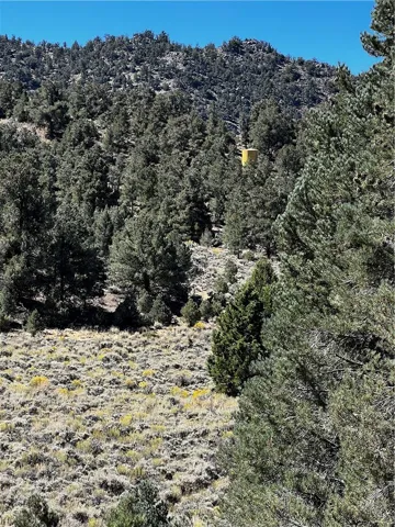15 Sacatar Ranch Road, Kennedy Meadows, California 93527