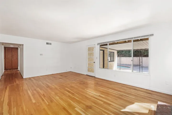 10083 Norte Mesa Dr, Spring Valley, California 91977