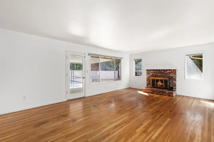 10083 Norte Mesa Dr, Spring Valley, California 91977