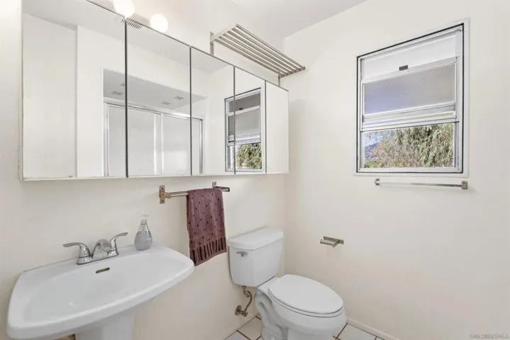 10083 Norte Mesa Dr, Spring Valley, California 91977
