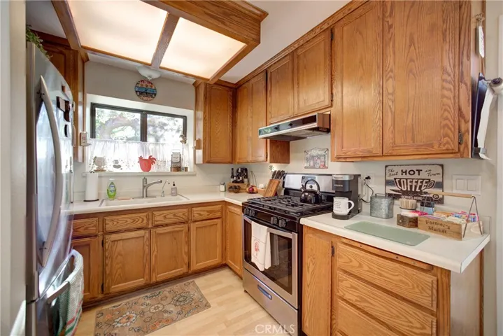 detached guest house kitchen