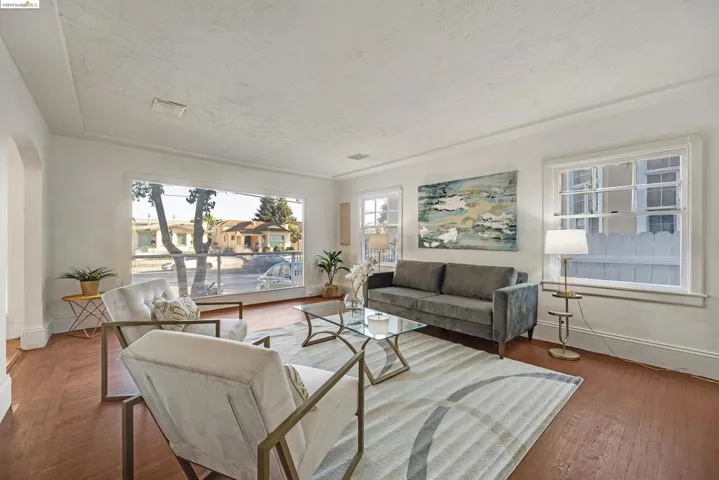 2667 Havenscourt Blvd, Oakland, California 94605
