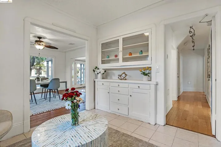 2667 Havenscourt Blvd, Oakland, California 94605