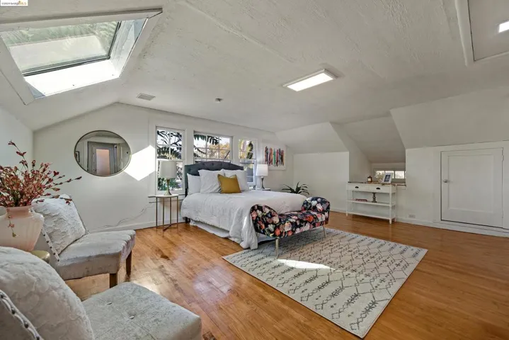 2667 Havenscourt Blvd, Oakland, California 94605