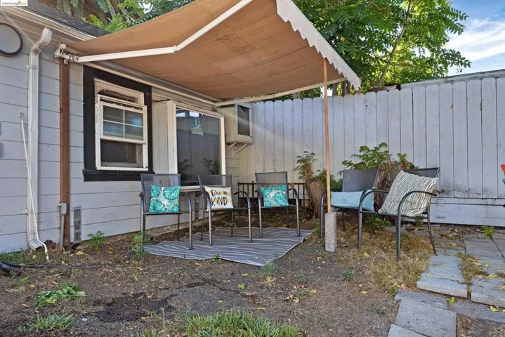 2667 Havenscourt Blvd, Oakland, California 94605