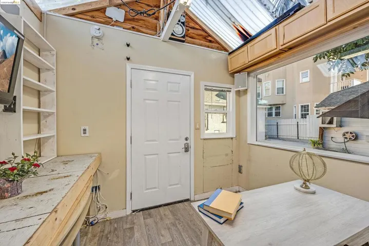 2667 Havenscourt Blvd, Oakland, California 94605