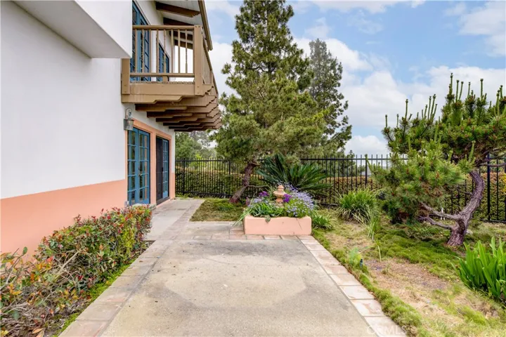 4 Via La Cima, Rancho Palos Verdes, California 90275